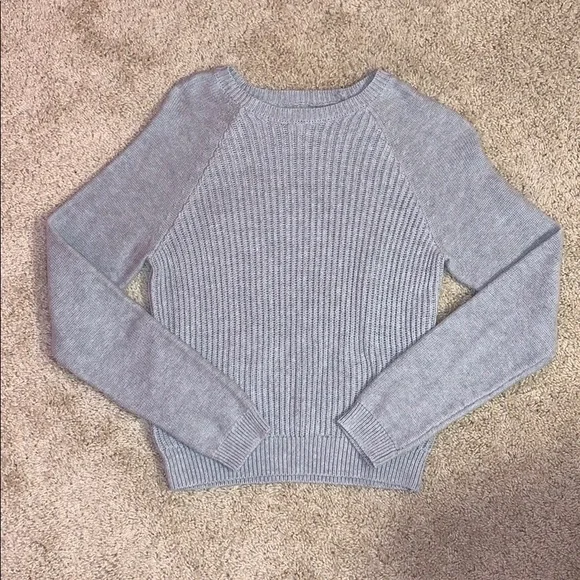 Women’s Aéropostale Light Gray Knit Cropped Sweater - Picture 1 of 7